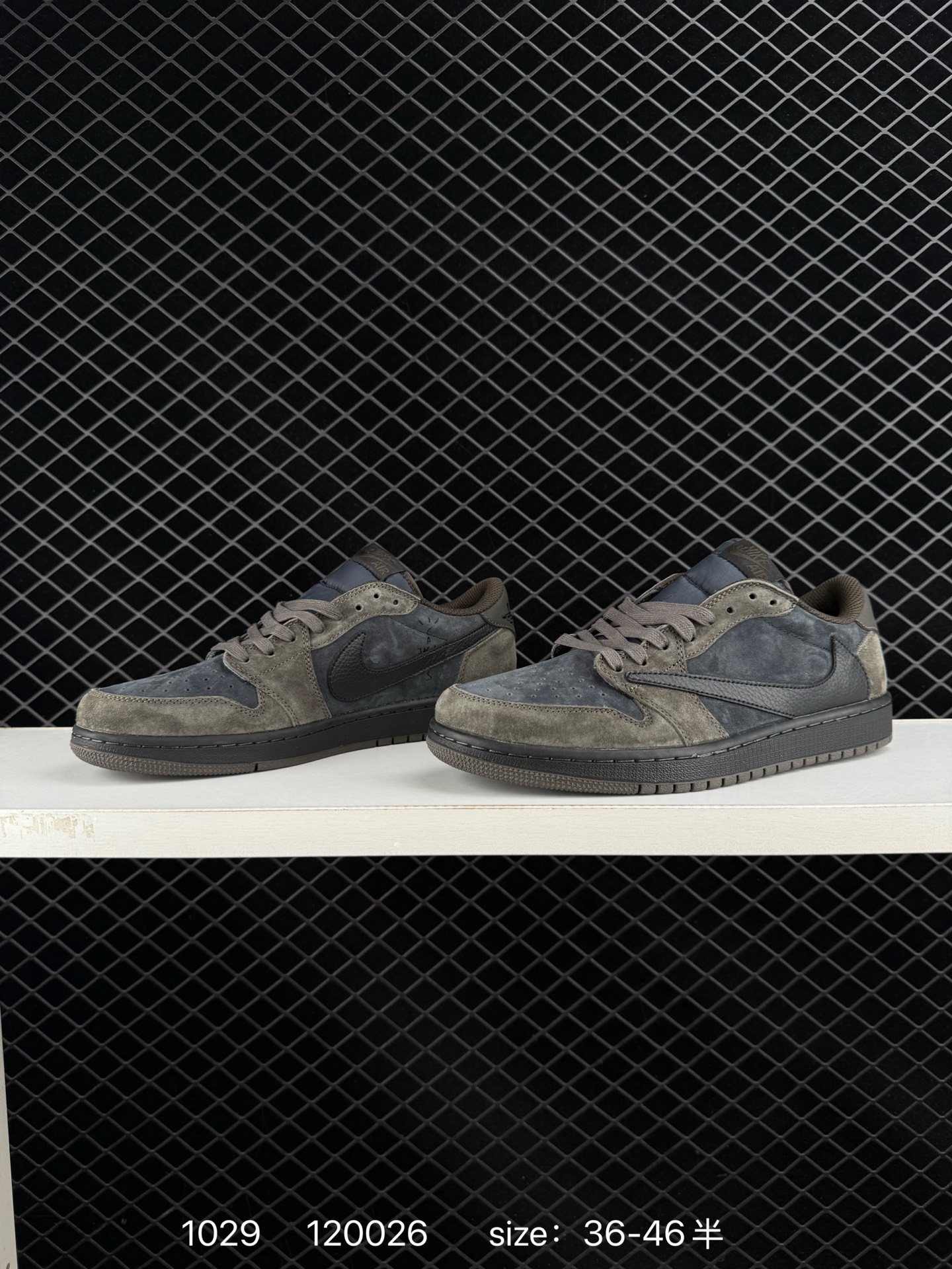 Travis Scott x Air Jordan 1 ” Reverse Mocha “